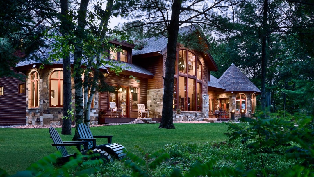 Lakefront home Wisconsin Mountain Architects Hendricks Architecture